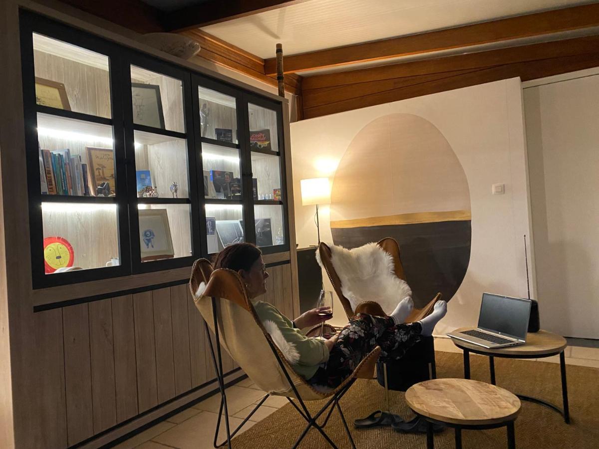 La Couette Du Voyageur Bed & Breakfast Wanze Bagian luar foto
